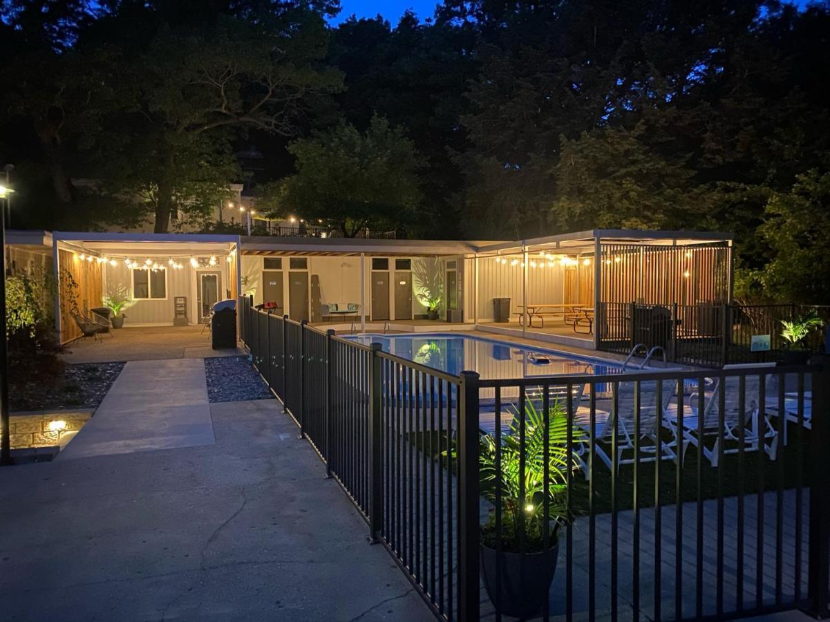 Holiday Hill Resort Saugatuck Exterior foto